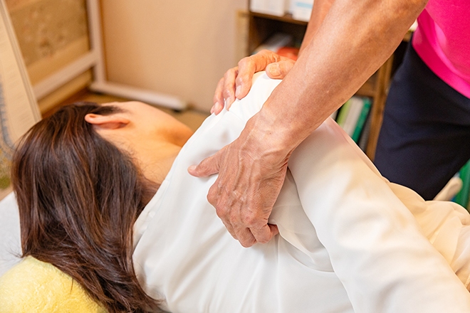 カイロプラクティッククアトロディーシーシーホントオリイン(カイロ