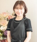 アンジェ ド フェリーク(Ange De Feerique)のスタッフ 角みき