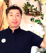 陽だまりの杜のスタッフ もみほぐタロウ