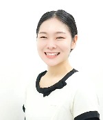 ACORALのスタッフ CHIAKI