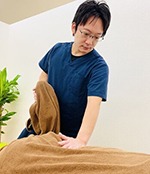 どんぐり接骨院 草加のスタッフ 秋山大輔