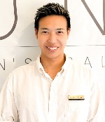 YUNG メンズ脱毛サロンのスタッフ ヒガシグチ