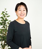 Salon遊～オッペン化粧品～のスタッフ 遊佐徳子